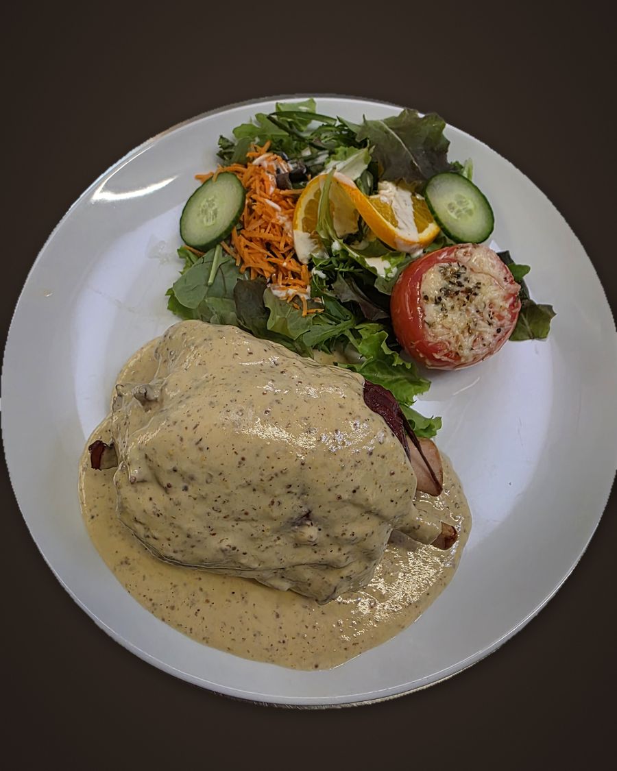 Ham hock with mustard sauce